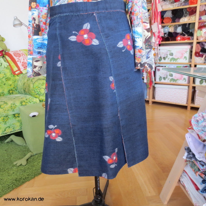 Kimono Tsumugi Seiden Kasuri Blüten 6 Bahnen Rock