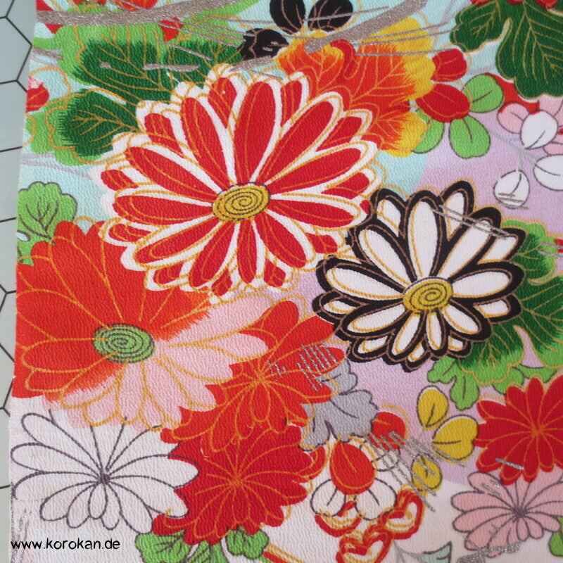 bunte Blüten mit Silberdruck Rayon Kimono Chirimen Crepe