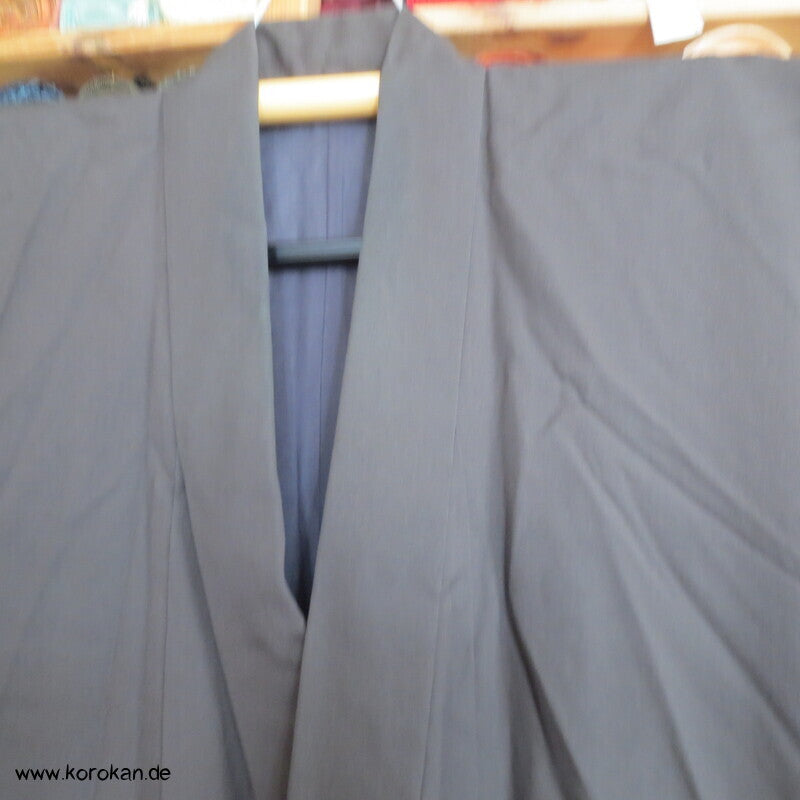 dunkelbrauner Komon Kimono , strukturiert gewebt