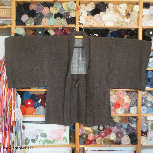 zotteliger Fushi Tsumugi Haori Kimono Jacke, mit Himo