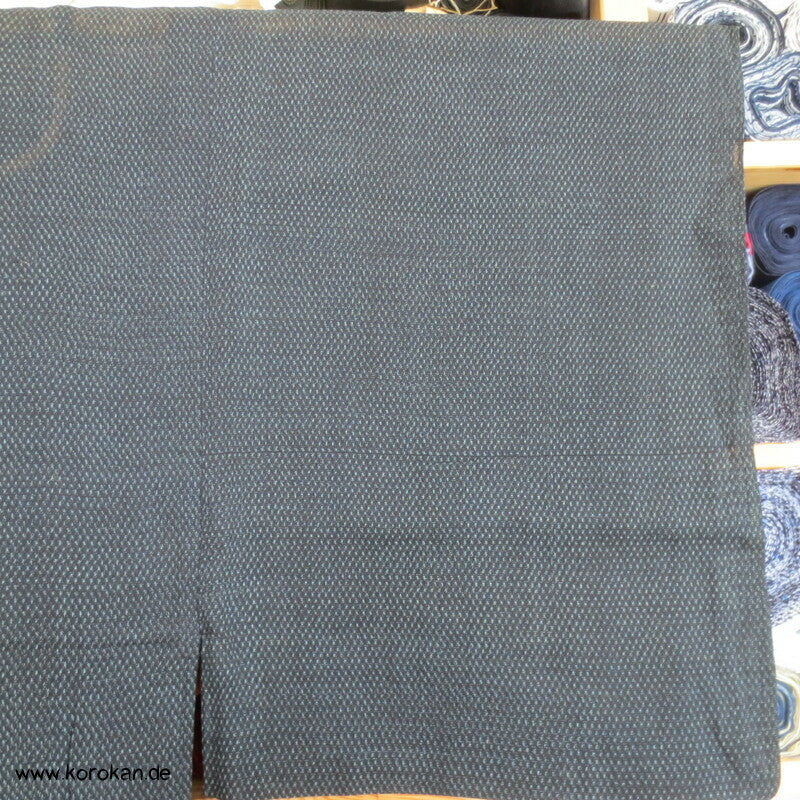 körniger halbtransparenter Tsumugi Seiden Hitoe Kimono
