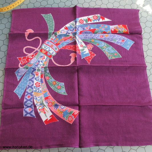 Kleines Rayon Furoshiki mit Noshi Bündel