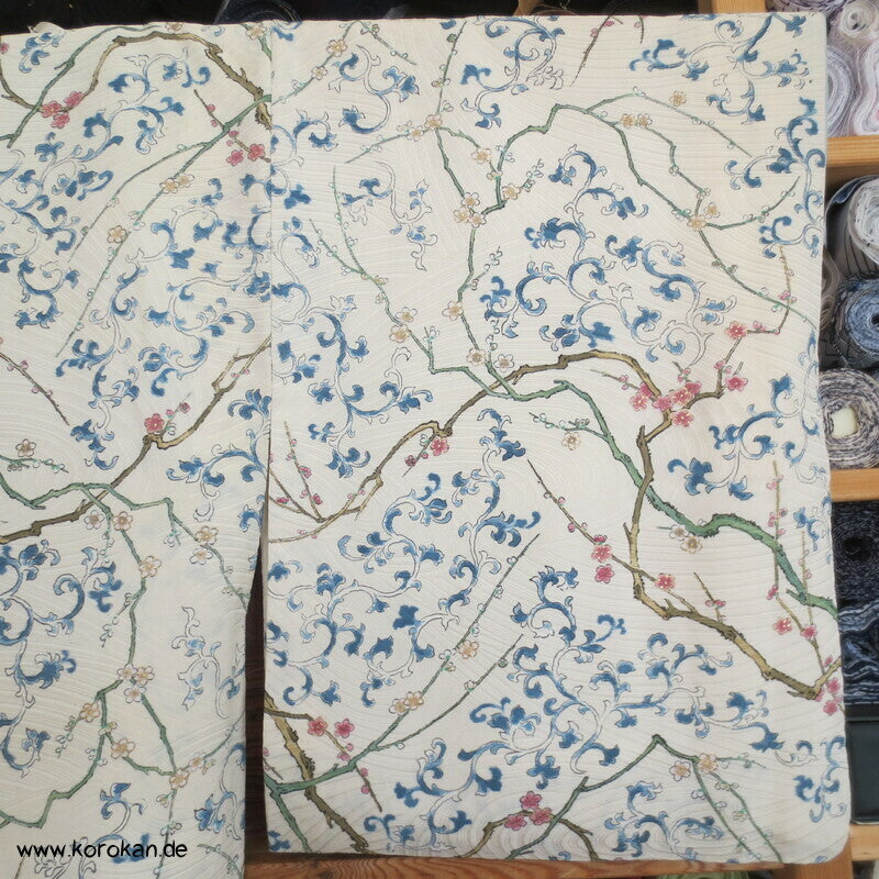 Zweige und Arabesken Komon Kimono