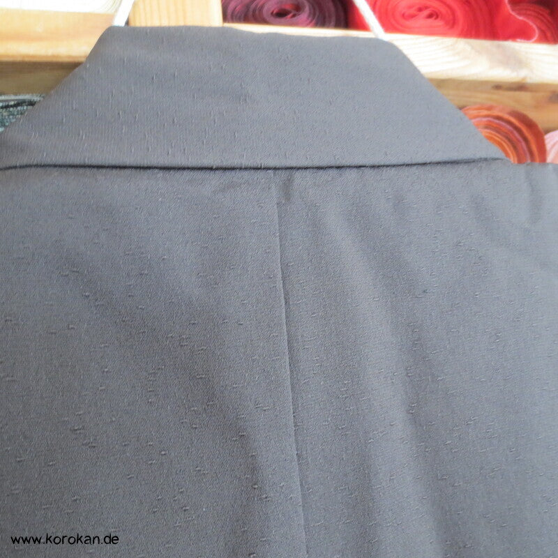 dunkelbrauner Komon Kimono , strukturiert gewebt