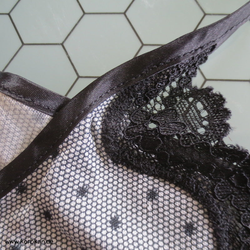 Bütefür Unterkleid Gr. L, Spitzendruck mit Spitzenrand Seide Viscose