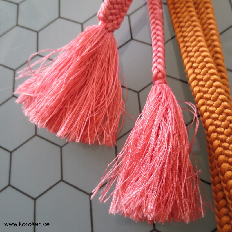 Obijime, Farbverlauf zwischen rosa und mango mit dicken Knubbeln