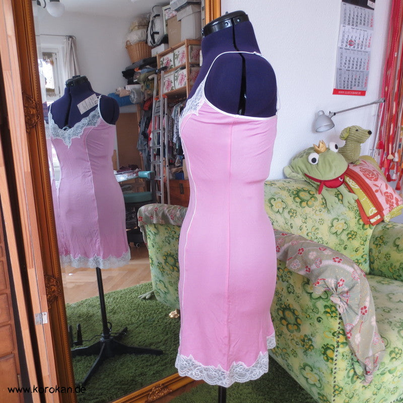 Bütefür Unterkleid Gr. M, rosa mit Spitze Seide Viscose