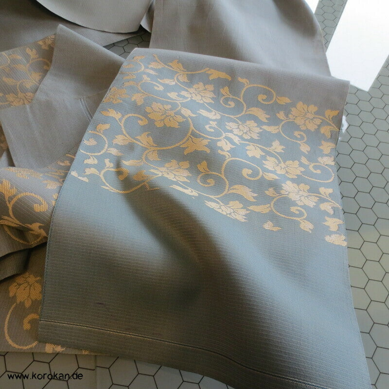 goldene Wellen auf Fächer, Arabesken, graugrün gold Fukuro Obi Kimonogürtel