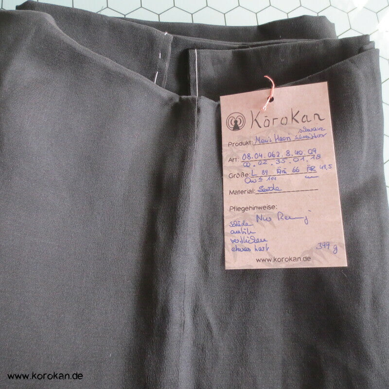 anthrazit - schwarze Haori, Bildfutter Schreibkasten