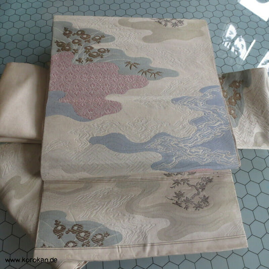 Fukuro Obi Seidenbrokat Musterwellen