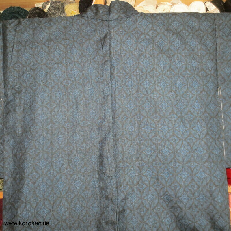 Shippo Kasuri Tsumugi Seiden Kimono blauschwarz