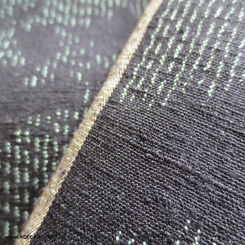 Kikko Kasuri Tsumugi Seide Tanmono Kimono Stoffrolle