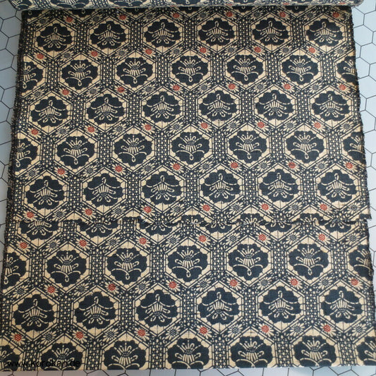 Kikko mit Kamelien Kimono Wolle