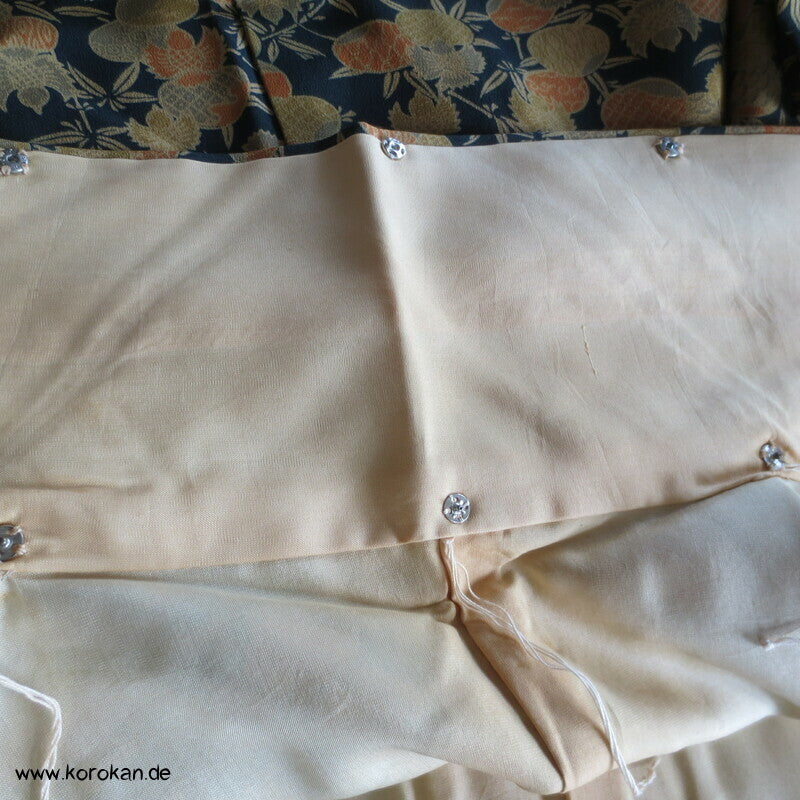 Spatzen, Bambus und kreisrunde Früchte Komon Kimono
