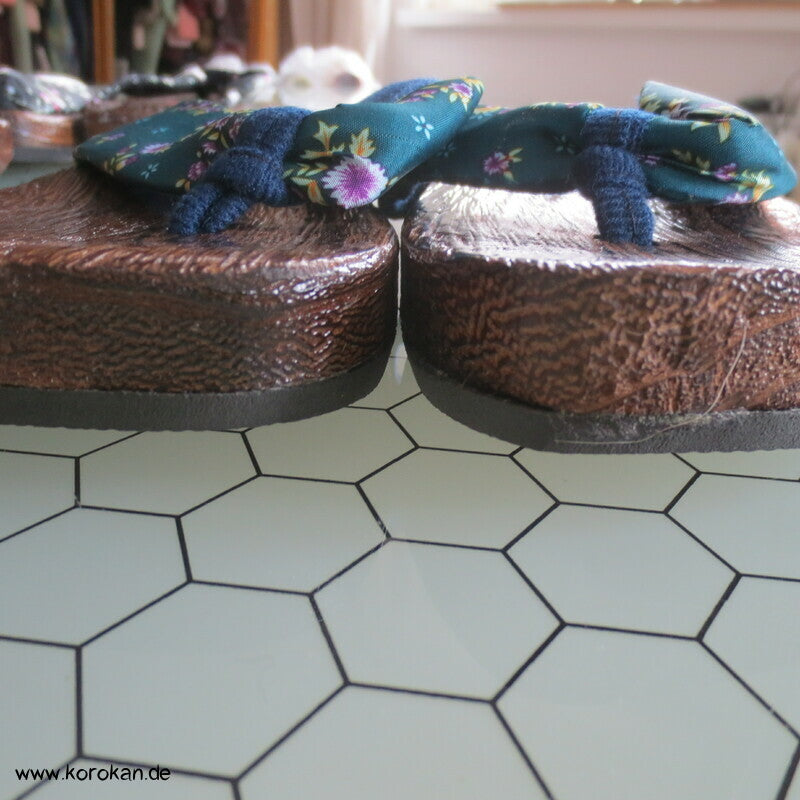 moderne Geta Sandalen, Paulownia Holz, Stoffriemen