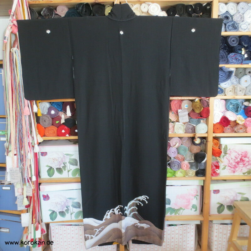 wilder Tsunami Tomesode Seidencrepe Kimono