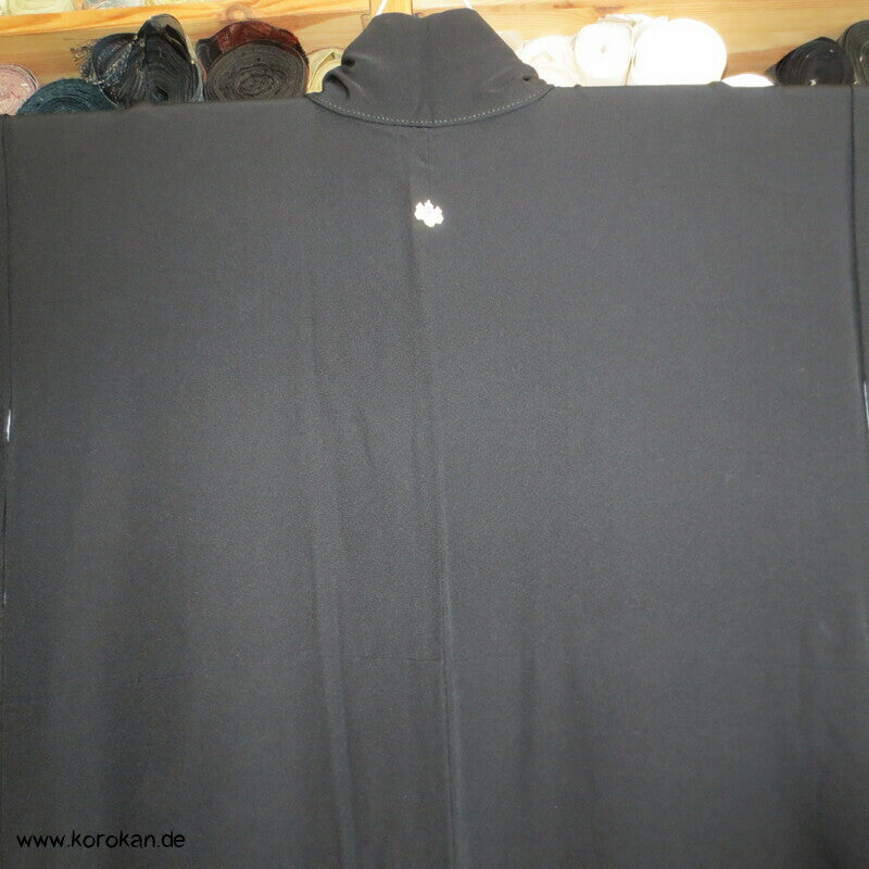 wilder Tsunami Tomesode Seidencrepe Kimono