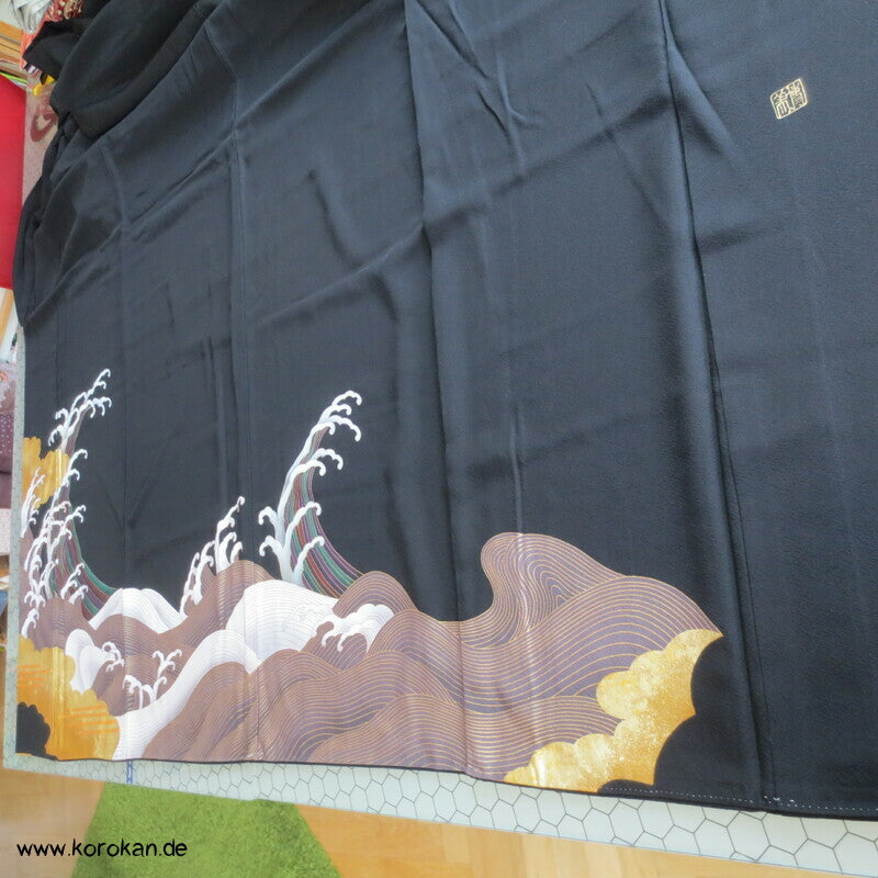 wilder Tsunami Tomesode Seidencrepe Kimono
