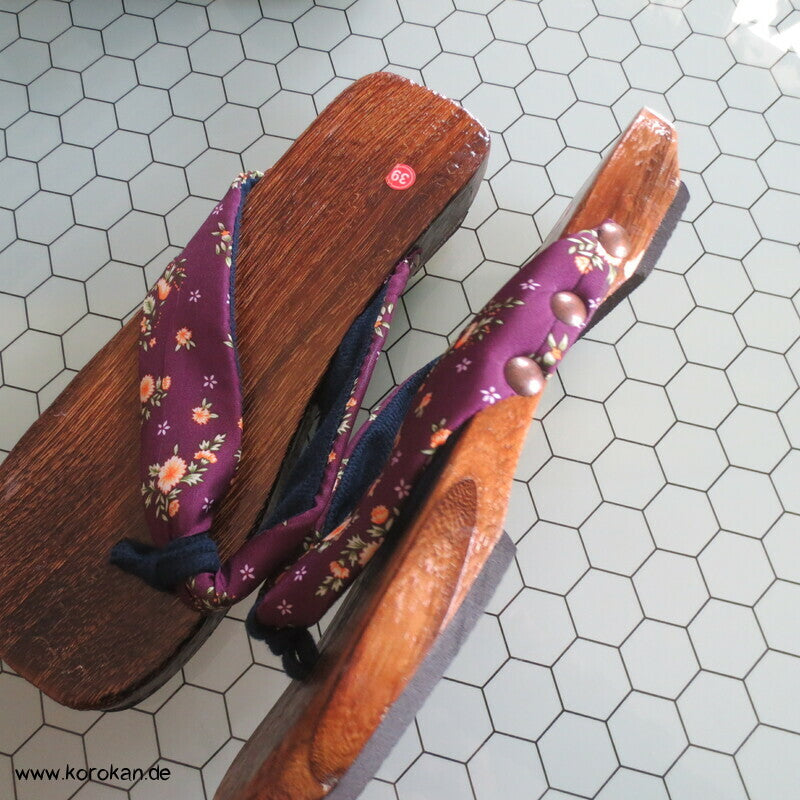 moderne Geta Sandalen, Paulownia Holz, Stoffriemen