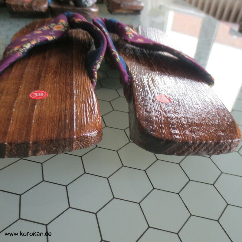 moderne Geta Sandalen, Paulownia Holz, Stoffriemen