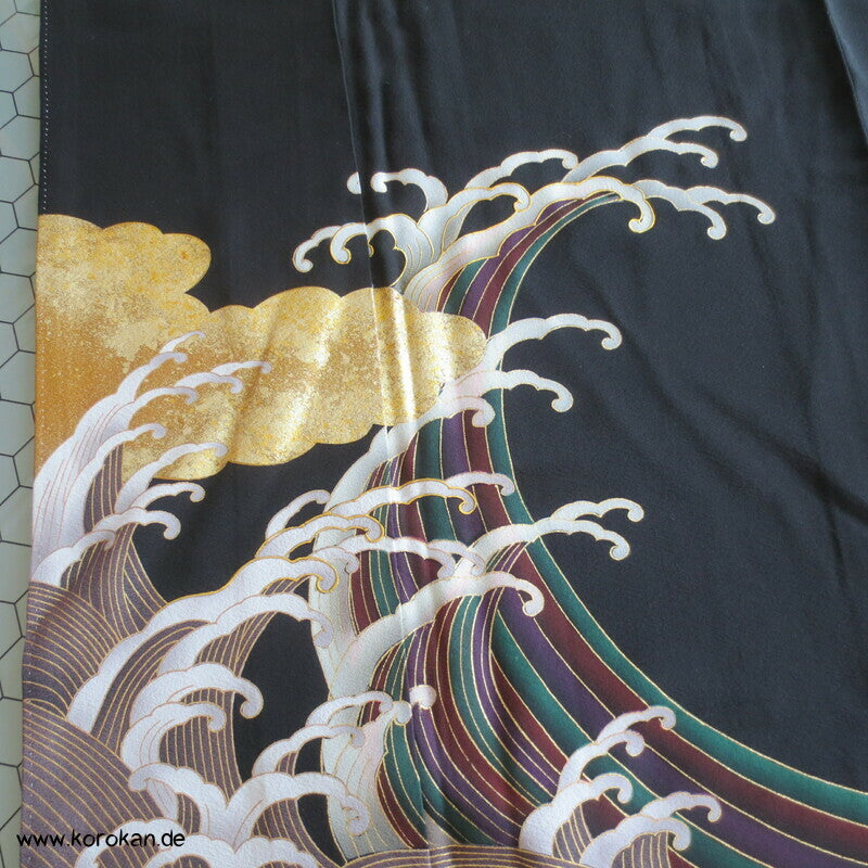 wilder Tsunami Tomesode Seidencrepe Kimono