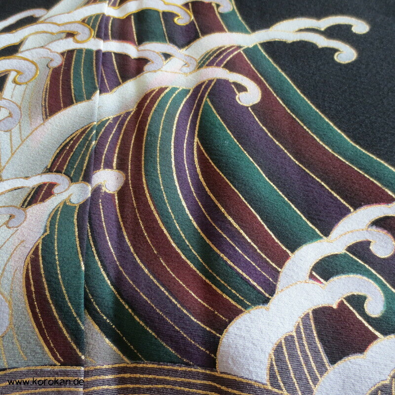 wilder Tsunami Tomesode Seidencrepe Kimono