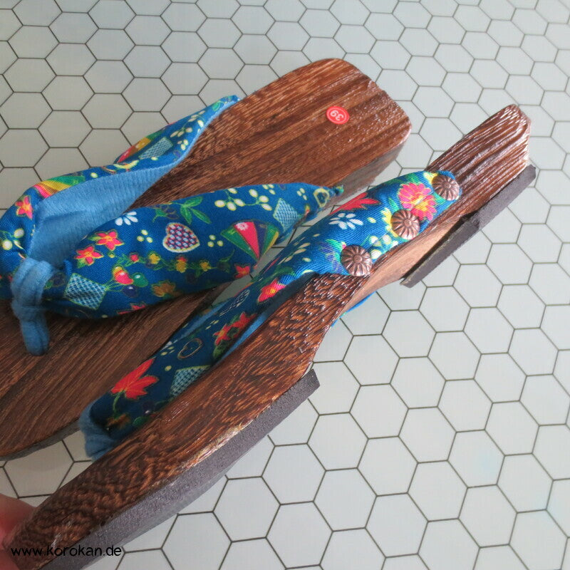 moderne Geta Sandalen, Paulownia Holz, Stoffriemen