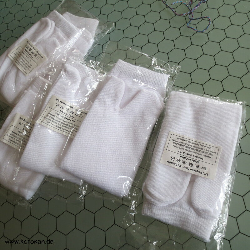 weiße Stretch Tabi Socken