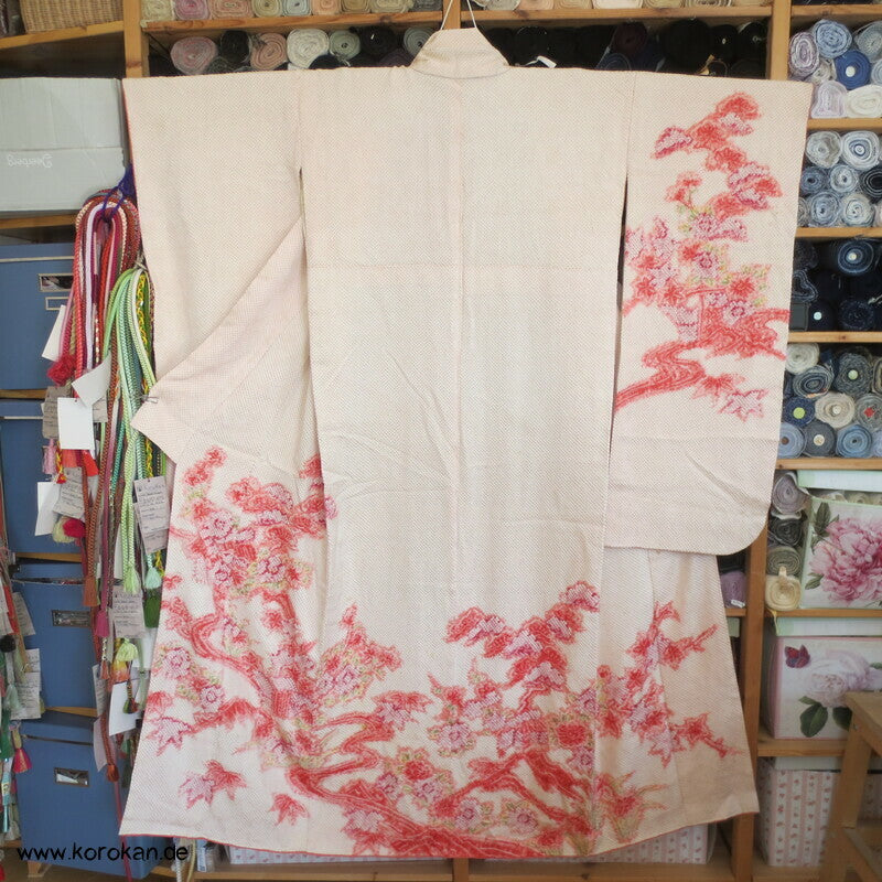 Full Shibori Blüten auf rosa Seidendamast Furisode Kimono