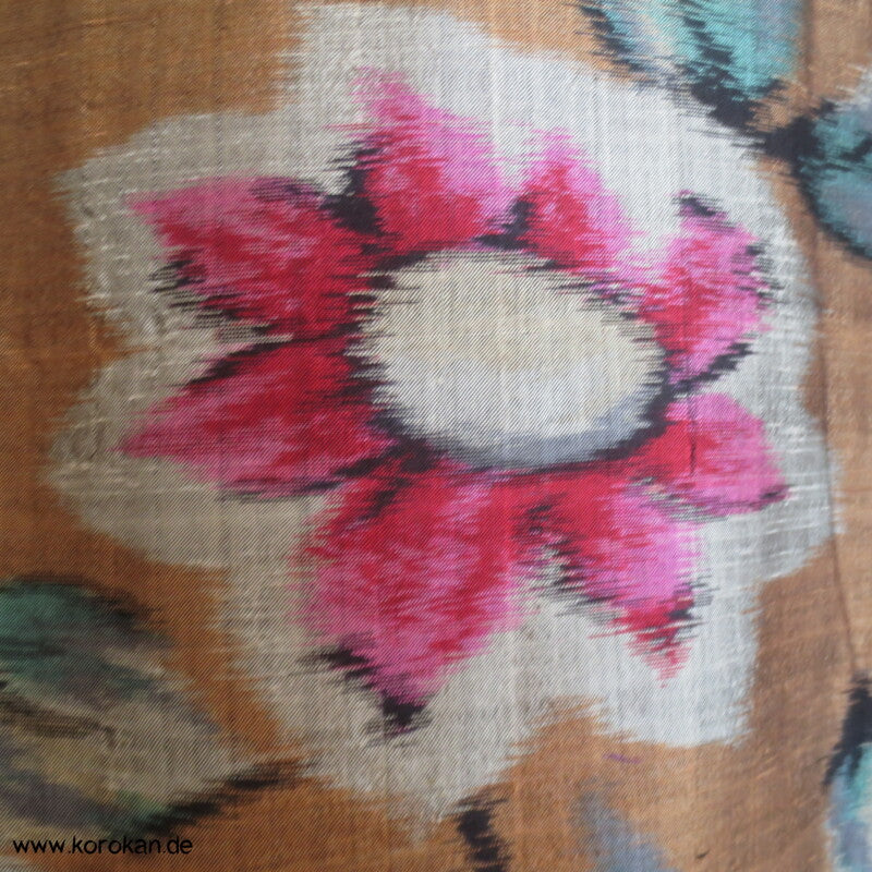 große Blumen Meisen Kimono, glänzendes Material