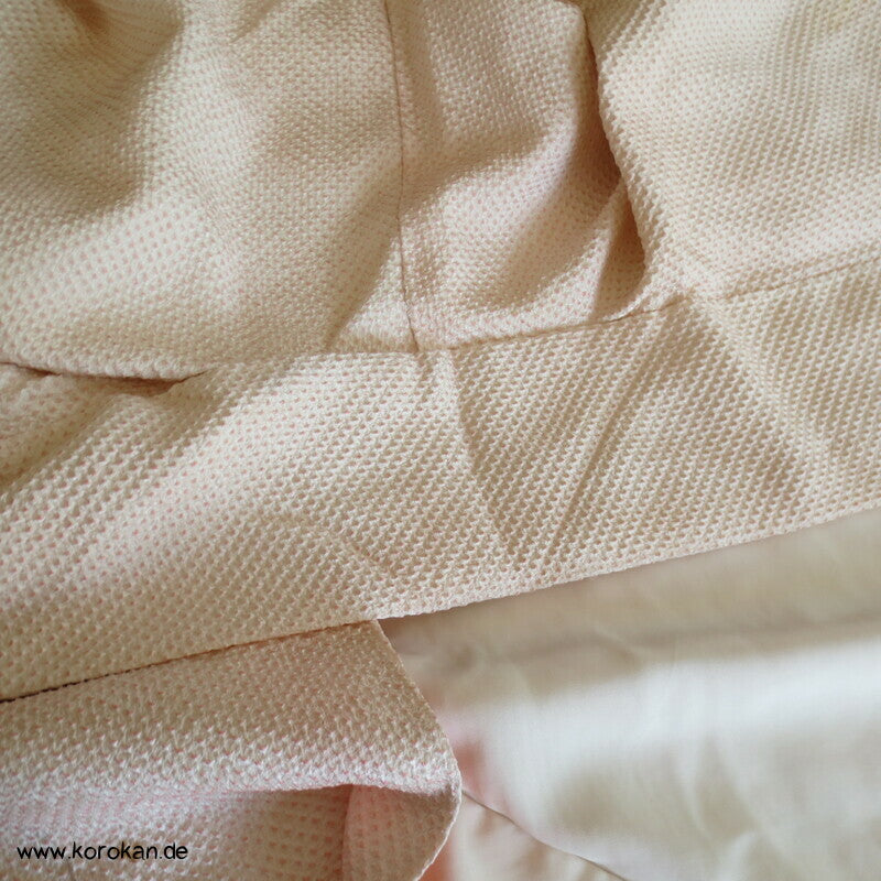 Full Shibori Blüten auf rosa Seidendamast Furisode Kimono