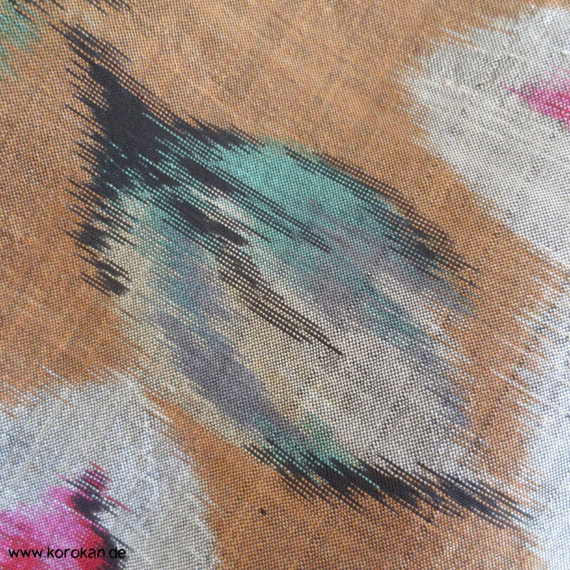 große Blumen Meisen Kimono, glänzendes Material