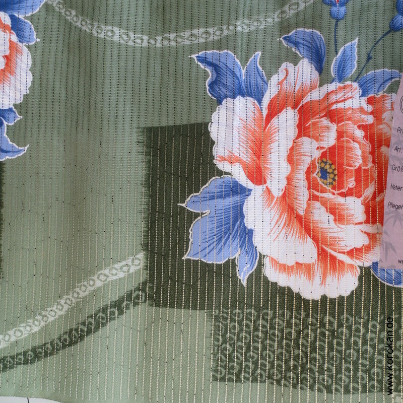 große bunte Paeonien auf grünem Hintergrund Yukata Baumwollrest