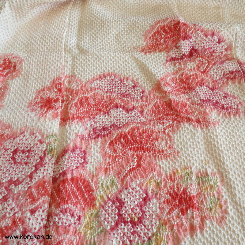 Full Shibori Blüten auf rosa Seidendamast Furisode Kimono