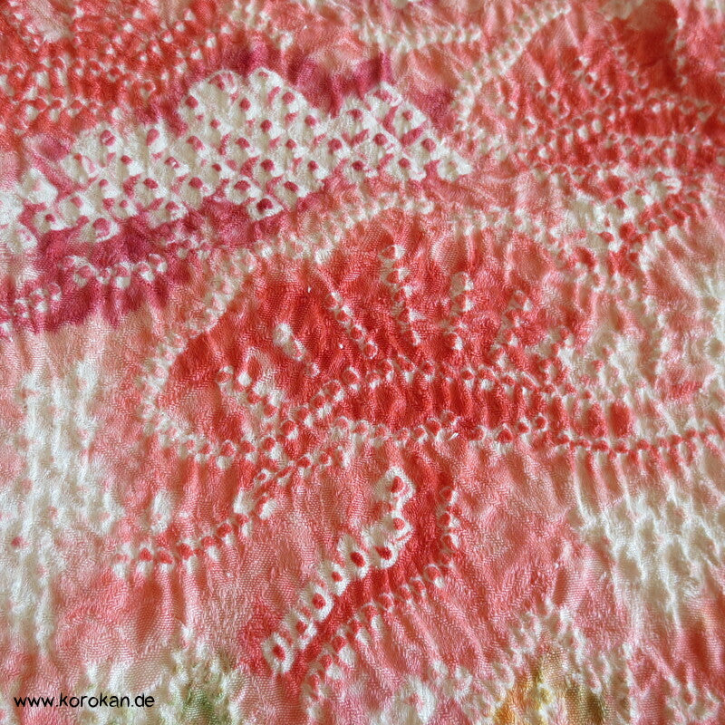 Full Shibori Blüten auf rosa Seidendamast Furisode Kimono