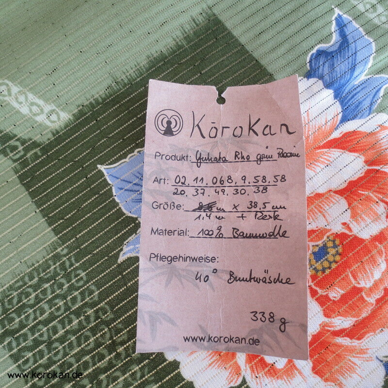 große bunte Paeonien auf grünem Hintergrund Yukata Baumwollrest