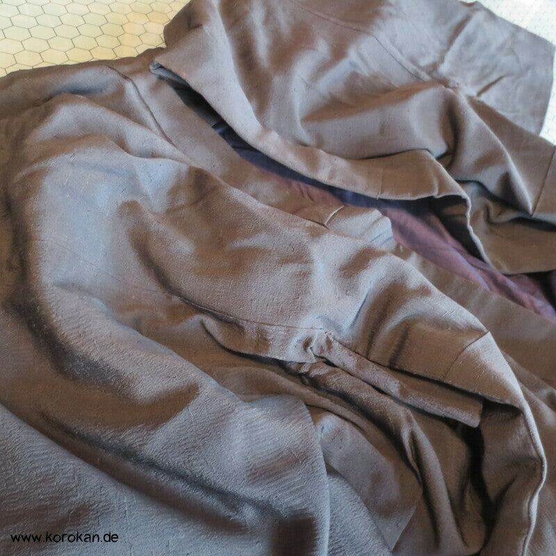 anthrazitgrauer Fushi Tsumugi Seiden Kimono
