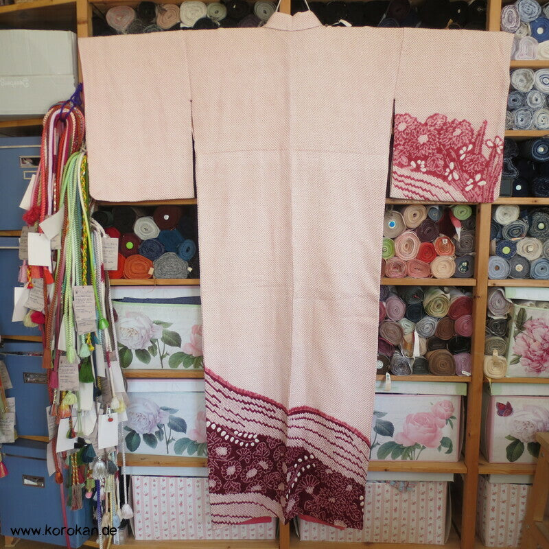 Full Shibori weinrote Chrysanthemen Homongi Kimono