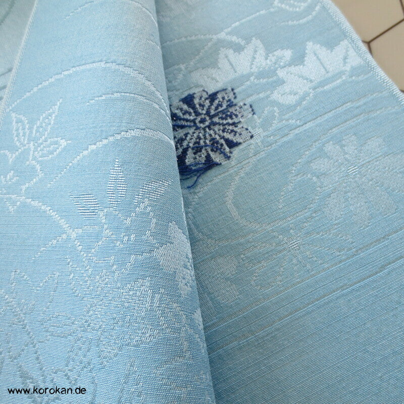 Lurex Blüten, Fluss, Ahornblätter Seide/ Wolle Kimono Jacquard - himmelblau