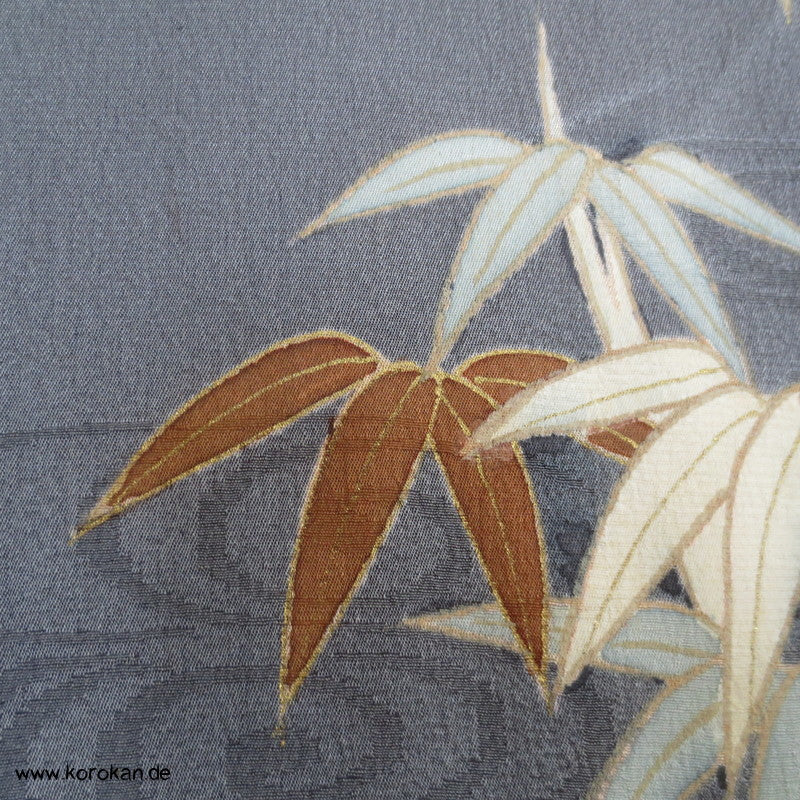 Tsukesage Kimono Bambusmuster auf graublauem Seidensatin