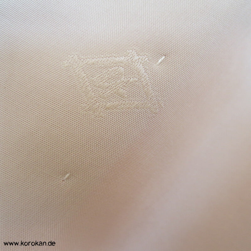 Windräder Juban Kimono - Seide, bestickter Kragen