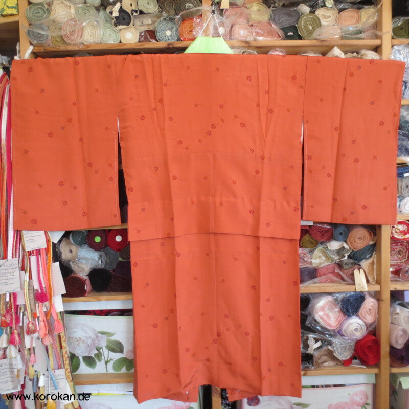 Windräder Juban Kimono - Seide, bestickter Kragen