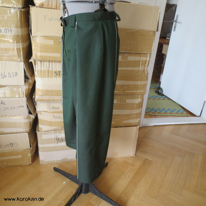 Culotte Hose aus dunkelgrüner Araihari Kimono Seide