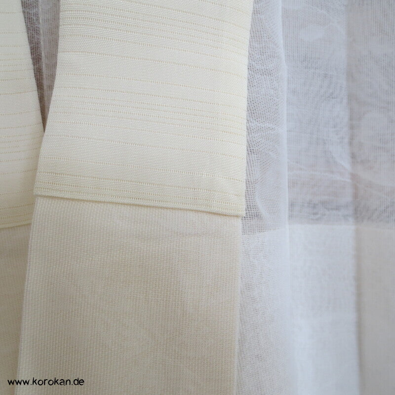 Juban Unterkimono feinstes Wellmuster Drehergewebe, hell, neu mit Tintenfleck