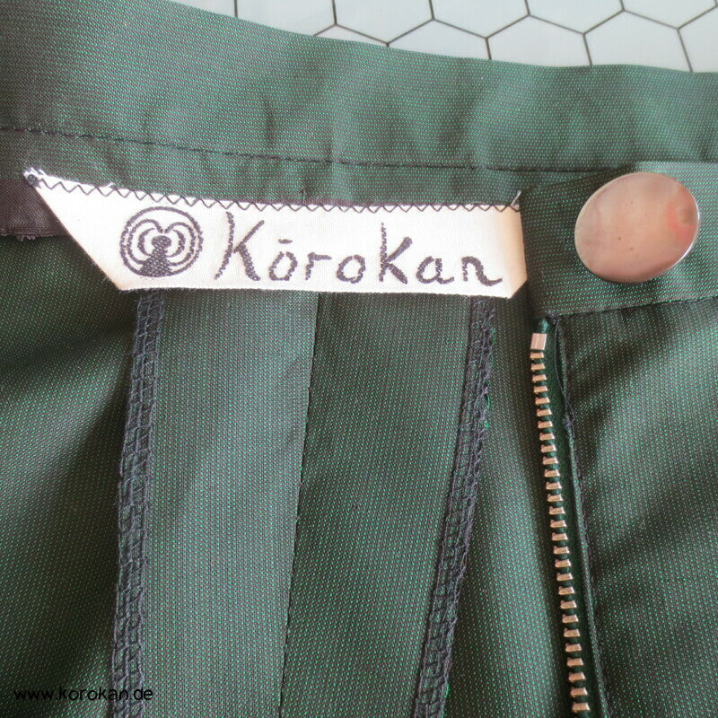Culotte Hose aus dunkelgrüner Araihari Kimono Seide