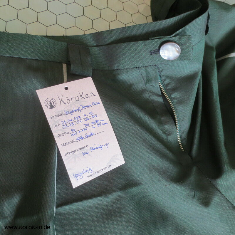 Culotte Hose aus dunkelgrüner Araihari Kimono Seide