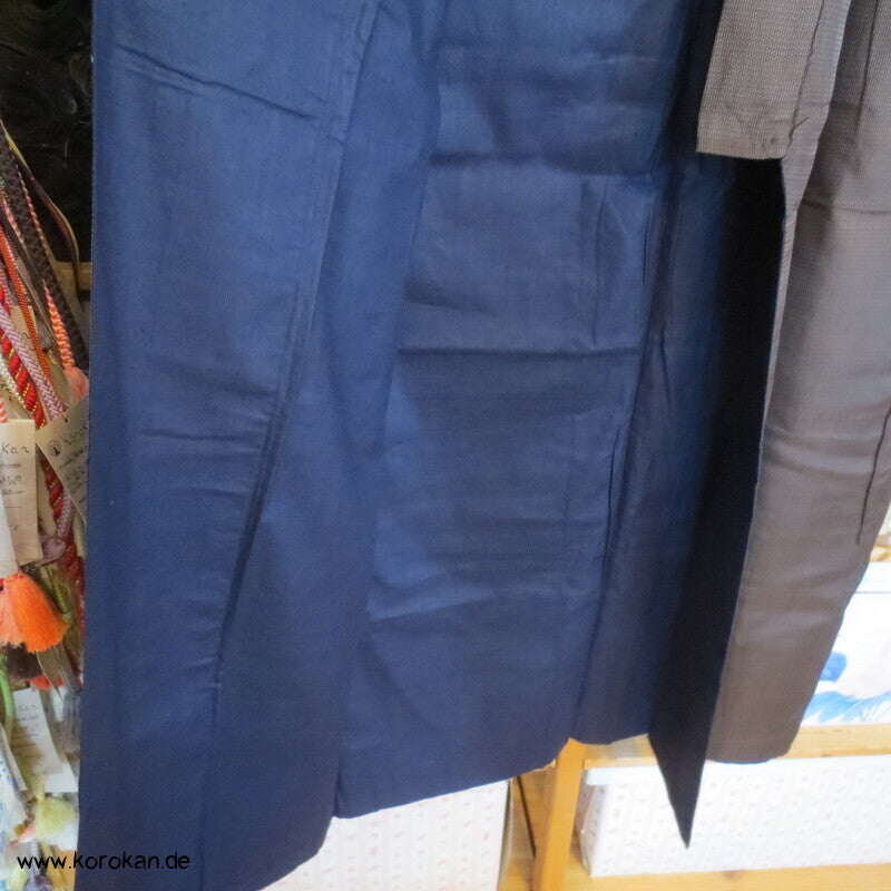 brauner Kikko Kasuri Seide Komon Kimono