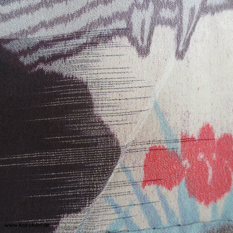 Krepp Seiden Meisen Komon Kimono mit Wolken, Steg und Iris Blüten