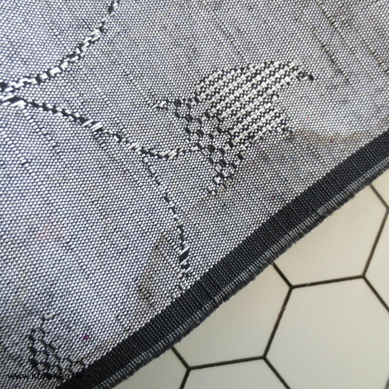 Blütenstreifen Wolle/ Synthetik Kimono Jacquard Stoffrolle