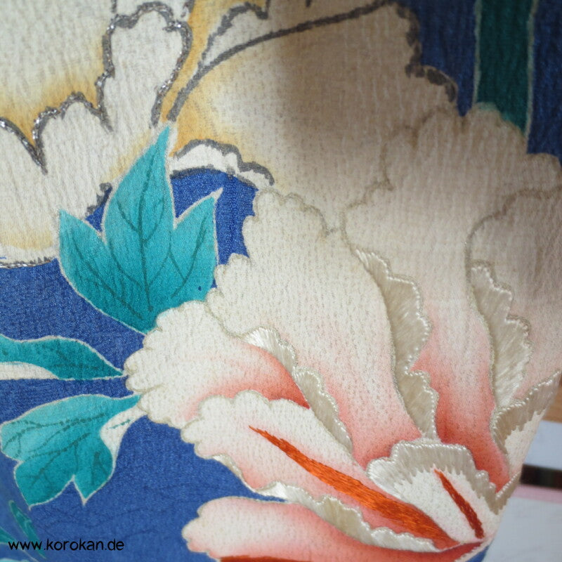 antiker Rinzu Seiden Damast Homongi Kimono, teilbestickt